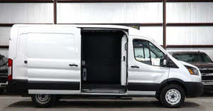 FORD TRANSIT CARGO 150 2019 d'occasion, propre, LHD/RHD, toit moyen, LWB, propulsion arrière, avec porte coulissante côté passager - Product Image 6