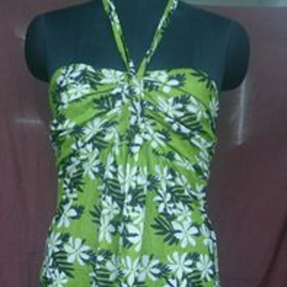 Top aus Baumwolle oder UV-beständigem Bambus stoff neuesten Design Beach wear trend igen Stil Damen Kleid Exporteur