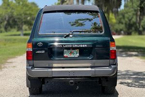 OFFRE SPÉCIALE - LANDCRUISERS 4x4 SUV 1996 - 4,5 LITRES - 6 CYLINDRES - 4x4 PERMANENT - EN PARFAIT ÉTAT DE FONCTIONNEMENT - PROPRE ET EN EXCELLENT ÉTAT - MEILLEURE OFFRE - Product Image 3