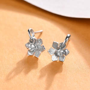 Pendientes de Plata Estilo Vintage Gioia con Flor, Aro de Oro de 14k, Zirconia, Perla, Oro Rosa, Certificados IGI para Boda y Compromiso - Product Image 2