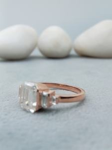 Anillo de tendencia de compromiso de Hip Hop de oro rosa de lujo para mujer, Baguette redondeada de diamante Natural VVS completo para GIA Certified Classic - Product Image 2