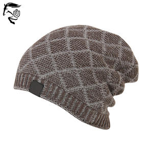 Bonnet Jacquard chaud d'hiver 2025 en gros Logo personnalisé et couleurs Bonnet 100% laine personnalisé - Product Image 1