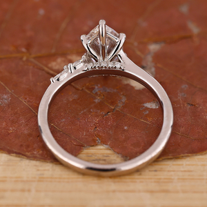 Anillo de Compromiso con Diamante Marquesa Holandés para Mujer, 1/4 de Quilate, Diamantes Cultivados en Laboratorio de Color Fantasía D F, Corte Antiguo Certificado - Product Image 2