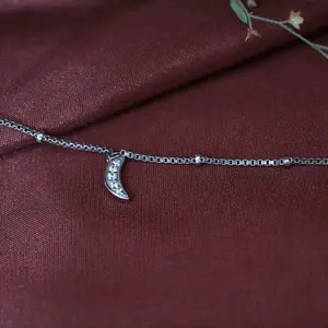 Tobillera de Plata 925 con Incrustaciones de Diamantes en Forma de Luna para Mujer - Joyería de Pie Delicada y Bonita para Regalo - Product Image 1