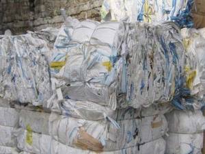 Déchets de bouteilles de lait HDPE de qualité supérieure pour les applications de tuyaux HDPE de moulage de qualité film à vendre - Product Image 5