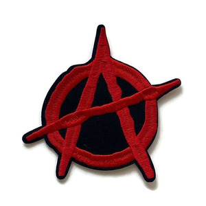 Patchs thermocollants longue durée avec support adhésif et bordure merrow pour une durabilité du tissu - Product Image 2