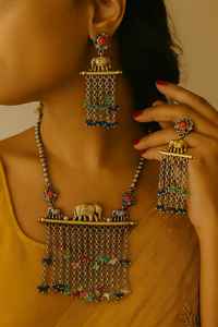 Ensemble de bijoux oxydé traditionnel de luxe Navratri pour femmes pour les célébrations de Garba Dandiya avec des colliers de mode élégants - Product Image 3