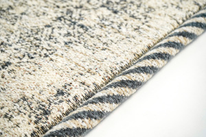 Nouveauté Tapis Jacquard en Polyester Personnalisé au Design Attrayant de l'Exportateur Indien pour Usage Domestique et Revêtement de Sol - Product Image 4