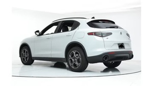 อัลฟา โรเมโอ สเตลวิโอ สปริ้นท์ ปี 2025 สภาพดี รถขับเคลื่อนสี่ล้อ - Product Image 3