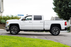 LISTO PARA CONDUCIR - USADO, VOLANTE A LA IZQUIERDA |   CONDUCCIÓN DERECHA |   GMC Sierra 2500HD SLT Crew Cab Duramax 4X4 2019 - Product Image 3