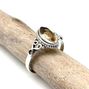 แหวนเงินสไตล์โบโฮทำด้วยมือทำด้วยมือเครื่องประดับ925แหวนพลอยซิทรินสีเงินสเตอร์ลิงเป็นของขวัญสำหรับผู้หญิงสำหรับเธอ - Product Image 1