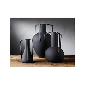 Vase à fleurs moderne en aluminium de couleur argentée Vase de qualité supérieure au design unique pour mariage et restaurant - Product Image 1