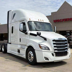 Camión Tractor de Cabina Doble de Servicio Pesado 6x4 para Transporte Comercial de Larga Distancia en Carretera, Diésel, Blanco, Aerodinámico - Product Image 1