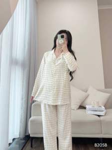 Traje de maternidad de lino a cuadros fresco B205B absorbente de sudor para mujeres embarazadas precio al por mayor - Product Image 6