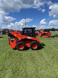 Chargeuse compacte Kioti SL750, grande capacité de levage, puissance robuste, conception compacte pour la construction, l'agriculture et la manutention - Product Image 2