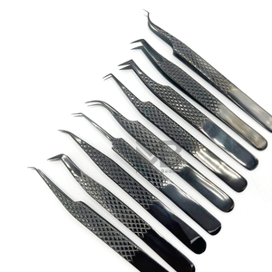 Pinces à épiler pour extensions de cils en plasma noir de qualité supérieure, poignée diamant, acier inoxydable japonais avec nom de marque personnalisé - Product Image 1