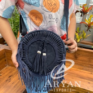 Nuevo bolso de hombro con flecos de cuero de gamuza redondo de moda, venta al por mayor, bolso cruzado bohemio para mujer, bolso circular de estilo vaquera, regalo para ella - Product Image 1