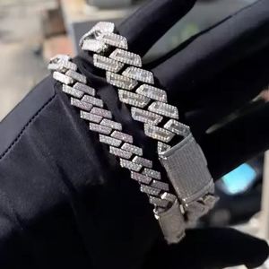 Pulsera de eslabones cubanos Iced Out, pulsera cubana elegante de firma de cadena unisex de moissanita de plata 925 - Product Image 1