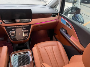 Monospace de luxe légèrement utilisé 2024, 2.0T Turbo 252CV, véhicule exécutif automatique haut de gamme, en bon état - Product Image 5