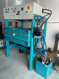 Presse à feuilles de plastique recyclé industrielle avec moteur et pompe, haute productivité, écologique, combinaison chaud/froid, 1M X 1M - Product Image 2