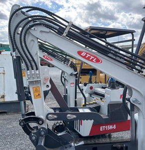 Excavadora Usada de 1300 kg, Tipo Oruga Blanca, Alto Momento de Carga - Product Image 2