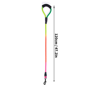 Laisse anti-traction en nylon 3M durable pour chiens de taille moyenne et grande, avec rembourrage confortable et éclairage sécurisé, motif uni classique - Product Image 3