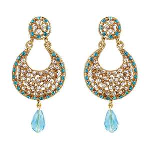 Tip Top Fashions Pendientes Chandbali chapados en oro con estilo de araña de moda de piedra austriaca azul-1300908 - Product Image 1