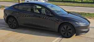 Pre-owned Clean 2025 Tesl-un modèle 3 Seda-n 4D à longue portée - Product Image 3