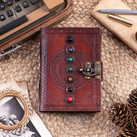 Carnet de notes en cuir fait main avec pierres de chakra gravées et cristaux, idéal pour le bureau, l'université, la poésie et le croquis