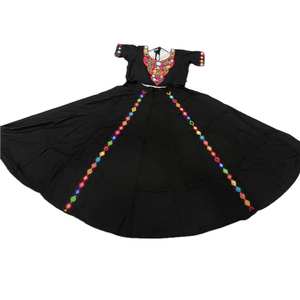 Zain Exports Blouse décontractée réversible en rayonne épaisse avec broderie miroir et jupe évasée pour les mariages et la saison des fêtes de Diwali - Product Image 4