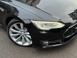 Modelo S P85 Negro Limpio, Electrónico, 310kw, Interior de Cuero, Sedán Automático, Volante a la Izquierda/Derecha - Product Image 5