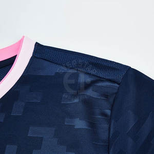 Uniforme de football de couleur différente de haute qualité taux de gros service OEM uniforme de football respirant fabriqué au Pakistan - Product Image 3