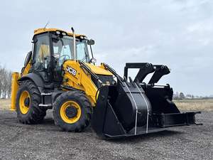 Chargeuse-pelleteuse JCB 3CX 2024 d'origine à vendre, bon état, 100 CV, en stock, très bon marché, prête à être expédiée depuis l'AUTRICHE - Product Image 3