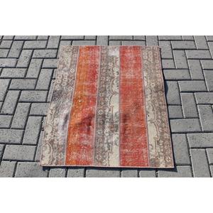 Tapis turc vintage, tapis de 2,6 x 3,2 pieds, petit tapis à fleurs rouges - Product Image 1