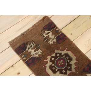 Tapis de 1,3 x 2,7 pieds, petit tapis vintage, tapis à motifs floraux marron - Product Image 4