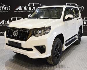 Toyota Land Cruiser Prado 2022, SUV con Caja de Cambios Manual, Tracción en las Cuatro Ruedas, Asientos de Cuero, Motor de 8L, Neumáticos R20, Entrega Inmediata - Product Image 1
