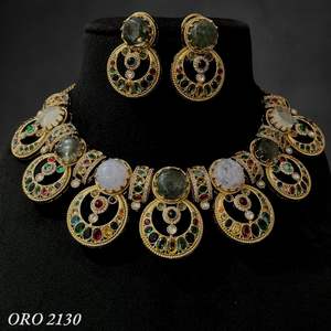 Hermoso conjunto de collar con apariencia de piedras chapadas en oro de la mejor calidad con función de pendientes colección de ropa de fiesta de boda para mujer - Product Image 3