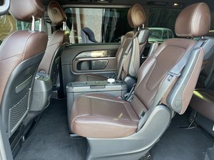 Venta al por Mayor 2024, Mejor Oferta, Benzz Clase V 250 EXTRA LARGA 4MATICS, Camioneta Diésel Automática, 7-9 Asientos de Cuero, Cámara Trasera, Volante a la Izquierda - Product Image 4