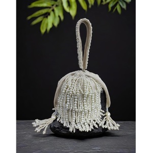 Atractivos bolsos con borlas de perlas de alta calidad, bolso de noche con bordado completo, bolsas de regalo para uso en fiestas para mujeres y niñas - Product Image 1