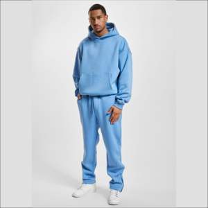 Survêtements amples IOTA SPORTS 100% coton 400GSM en molleton lourd, streetwear élégant, évacuation de l'humidité, durables, survêtements noirs - Product Image 2