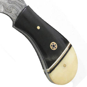 Diseño de logotipo personalizable Grado industrial Punto de caída Cuchillo de caza de acero de Damasco Mango de madera hecho a mano Hecho en fábrica diferente - Product Image 3