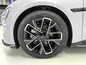 รถยนต์ไฟฟ้า SUV รุ่น Avita 06 Max Extended Range Edition ปี 2024 พร้อมยาง R20 เบาะหนัง พวงมาลัยซ้าย (เกียร์อัตโนมัติ) - Product Image 4