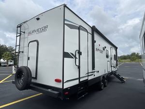 Autocaravana Usada F-o-r-e-s-t Surveyor 276BHLE 2022, Casa Móvil, Autocaravana, Tienda de Campaña, Autocaravana con Techo para Acampar - Product Image 3