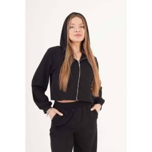 Ensemble trois pièces LUSTRIN pour femme en mélange modal noir : cardigan, crop top et pantalon – Confortable et élégant pour la vente en gros - Product Image 2