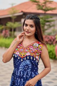 2024 verano nueva moda niñas largo de talla grande cuello en V Georgette Bandhani estampado boda playa Formal hasta el suelo ropa tejida - Product Image 5