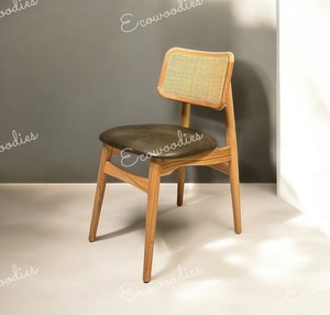 Chaise de jardin extérieure multifonctionnelle moderne avec cadre en bois et dossier en canne naturelle pour hôtels - Product Image 3