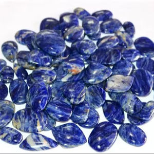 Cabochon en forme de mélange de sodalite naturelle de superbe qualité, dos plat calibré, vente en gros de pierres précieuses de sodalite, toutes les tailles disponibles - Product Image 1