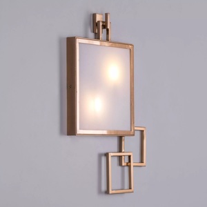 Lámpara de Pared Moderna y Elegante, Diseño Rectangular de Metal, para Sala de Estar, Hotel, Decorativa - Product Image 3