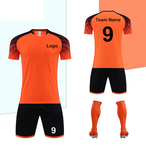 Conjunto de ropa de fútbol de manga corta personalizable Ropa deportiva personalizada para adultos Equipos de fútbol Uniformes de entrenamiento de jugadores de fútbol - Product Image 3