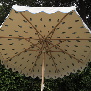 Parasol de plage de jardin extérieur de conception de pétoncles de luxe Hotsale Parapluie de terrasse imprimé personnalisé Glands Hôtels Mobilier d'extérieur - Product Image 1